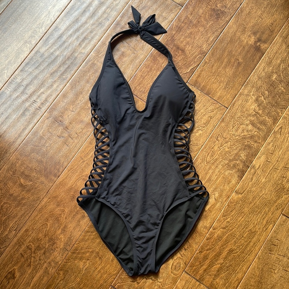 Kenneth Cole Swimsuit